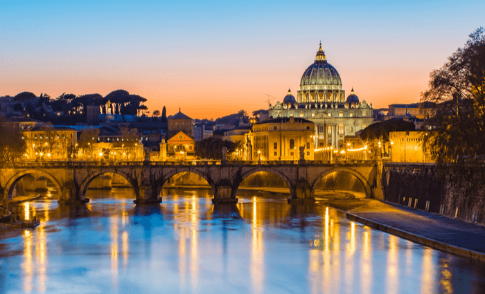 wat besicht de Vatikan ausgesäit