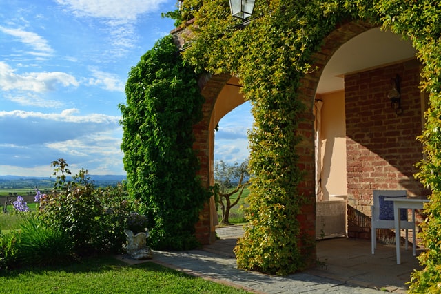 Tuscan home in the wine valley