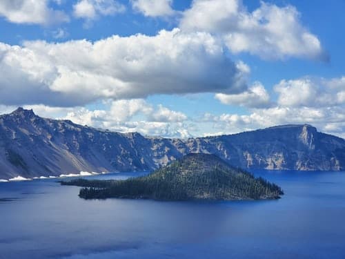 Best Travel Destinations In 2021: Crater Lake National Park